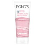 POND'S Bright Beauty Mineral Clay Facial Foam with Vitamin B3+ - Oil-Free Instant Glow for Radiant Skin (90g)