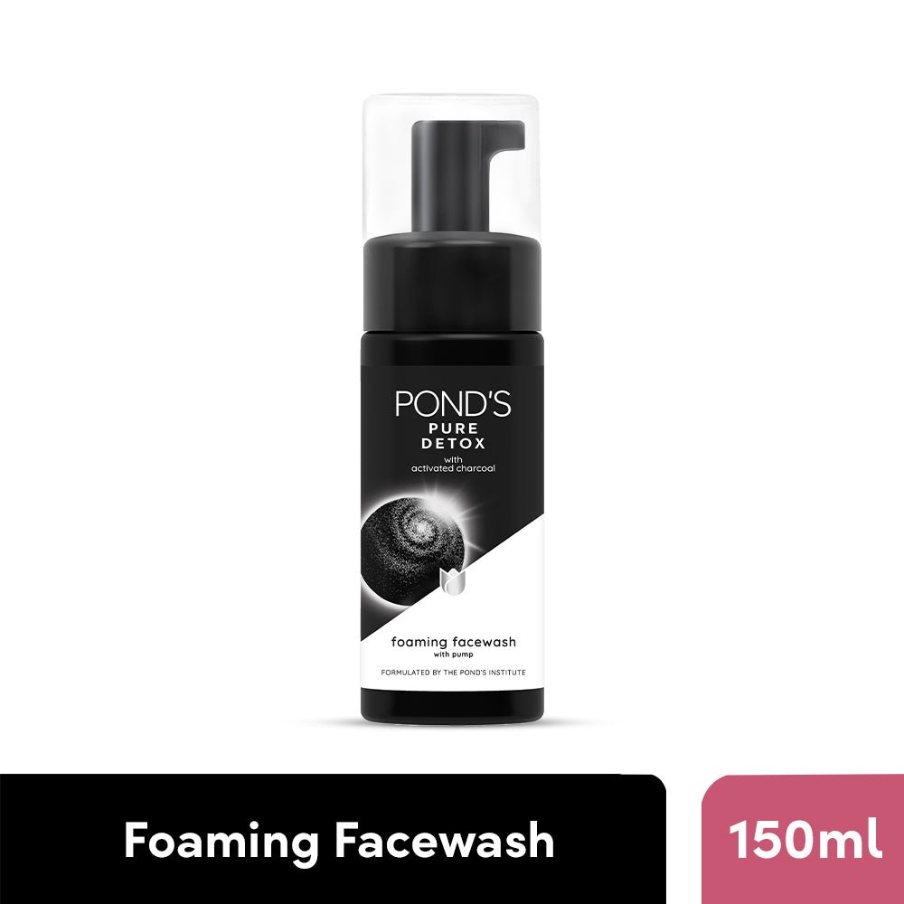 Using POND'S Foaming Pump Facewash