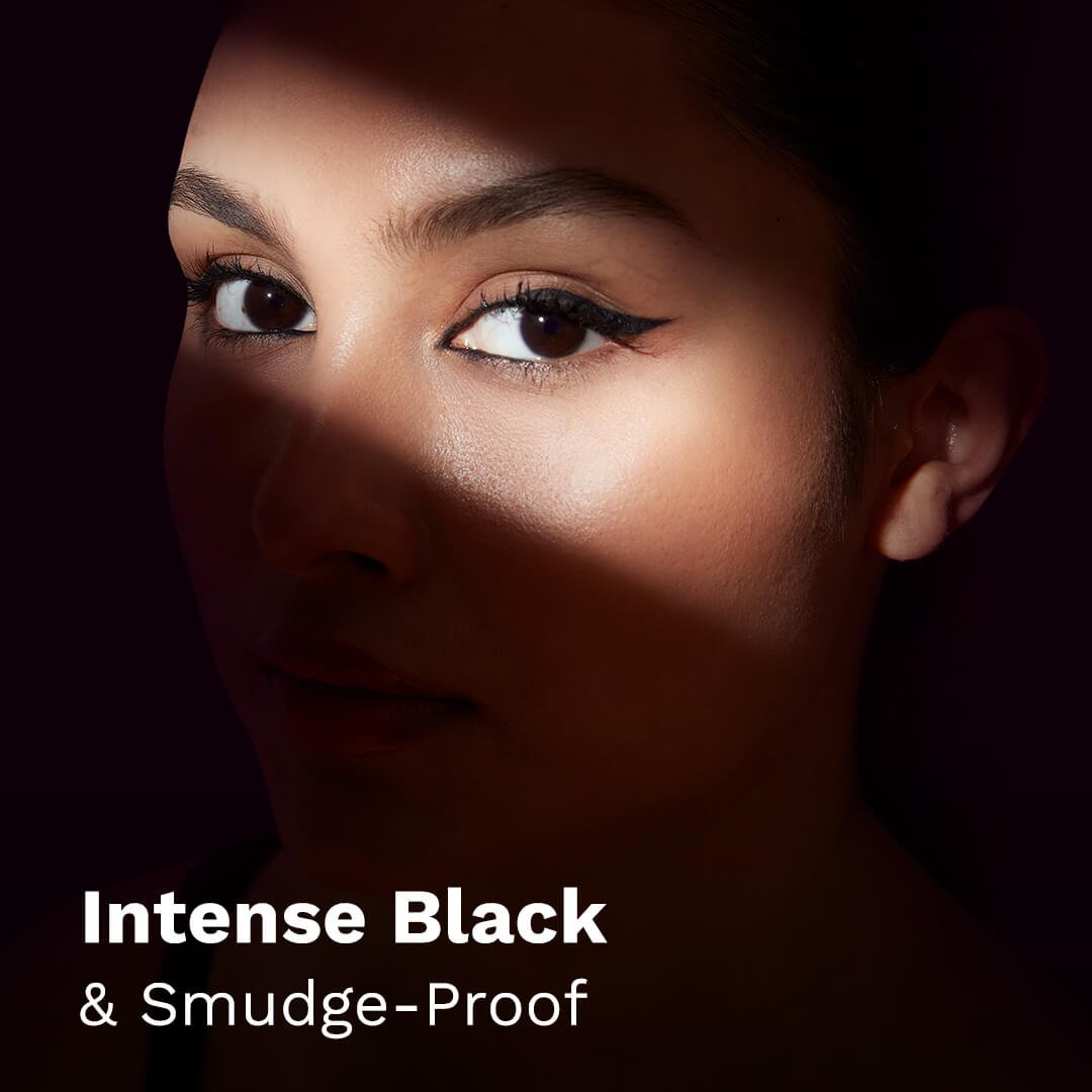 Black Scandal Eyeliner Image 3