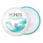 Hydrating Fresh Glow Light Moisturiser with Vitamin E and Glycerin for Radiant Skin