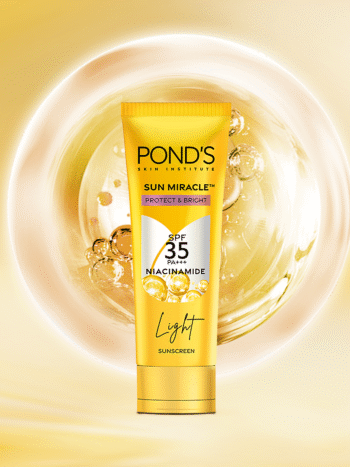 POND’S Sun Miracle SPF 35 PA+++ Light Sunscreen with Niacinamide - Protect & Brightening Formula, 50g