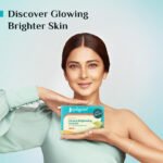 VitaminCDetan_BrighteningFacialKit_1080x1080_White-background-Kit-1