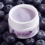 squalane-blueberry-lip-scrub-515112